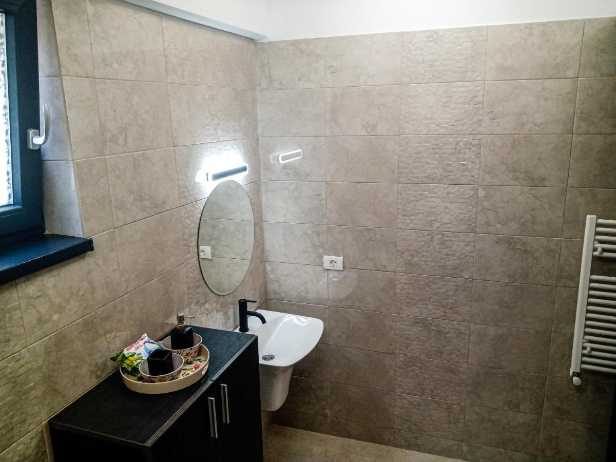 Ric Apartament Navodari Luaran gambar