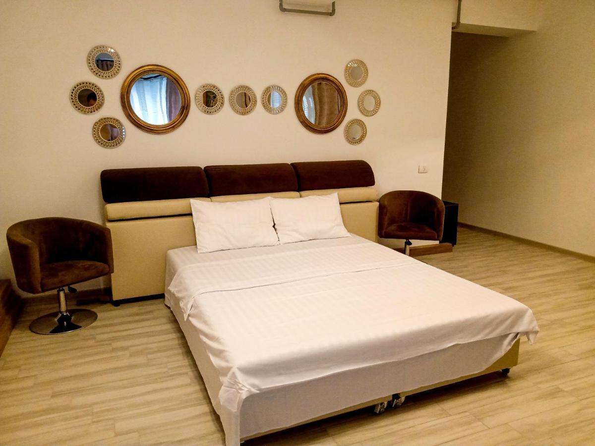 Ric Apartament Navodari Luaran gambar