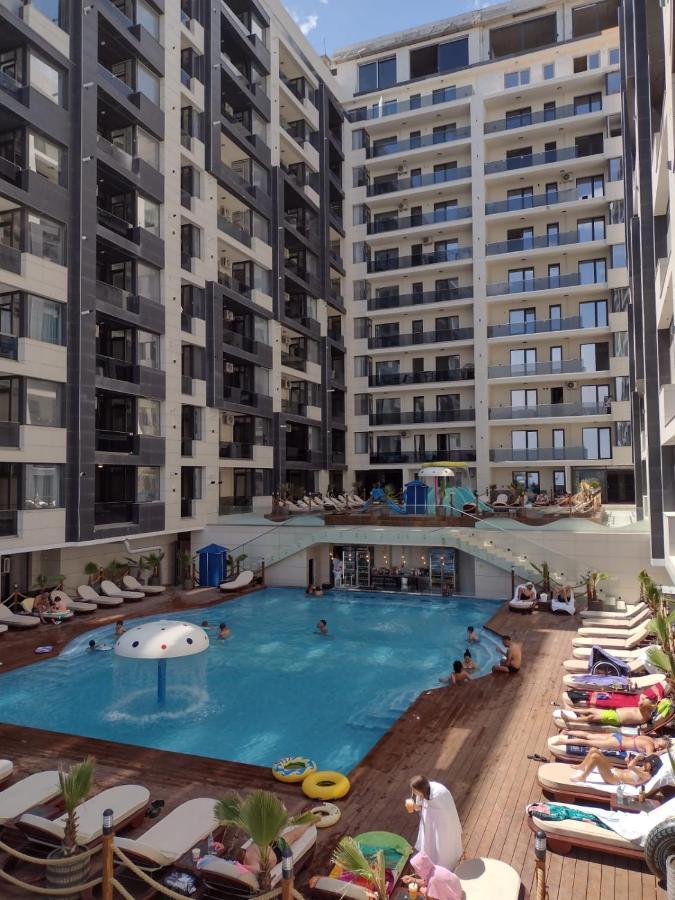 Ric Apartament Navodari Luaran gambar