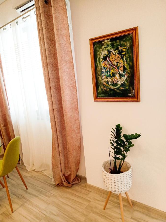 Ric Apartament Navodari Luaran gambar