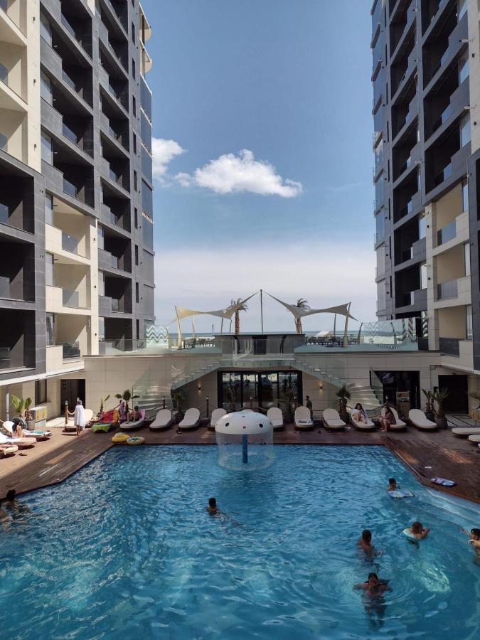 Ric Apartament Navodari Luaran gambar
